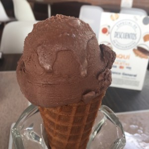 Helado de Chocolate Light en cono