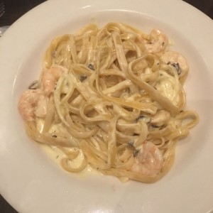 Pastas - Fettuccine con camarones