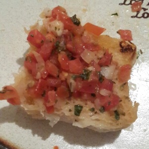 Pan de ajo con tomate