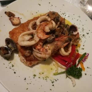 PESCADOS - Corvina Pescatore