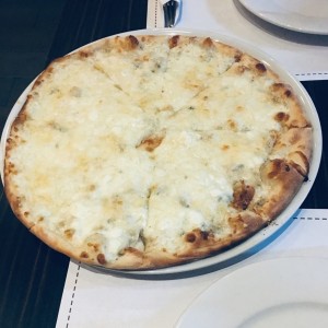 Pizzas blancas - Quattro formaggi