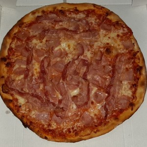 Pizze / Pizzas - Romana con extra de Bacon