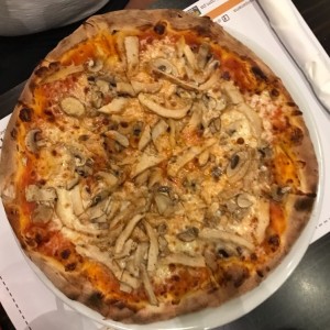 Pizzas - Pollo e Funghi