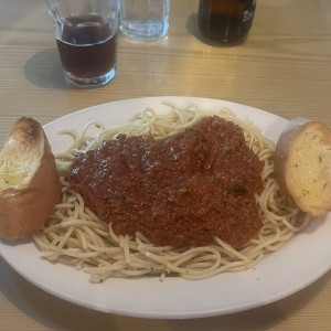 Spaghettis con boloñesa 