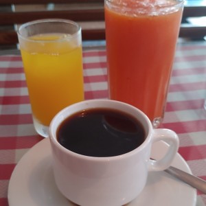 cafe jugo papaya y jugo naranja
