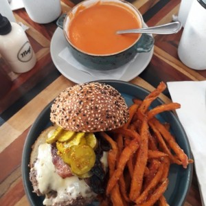 reclette burguer y sopa de tomate