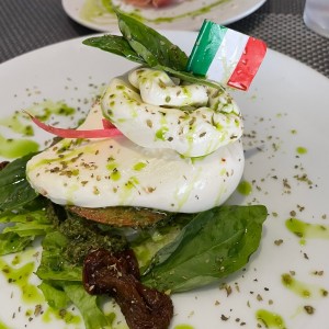 Burratina a la Italiana