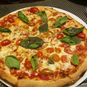 pizza caprese 