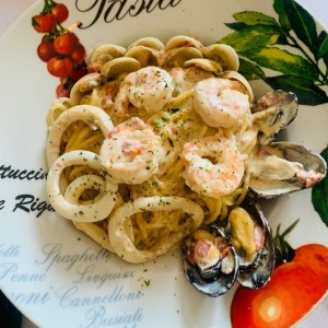 Spagietti fruti di mare