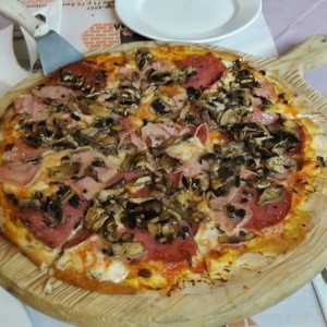 Pizza 4 estaciones