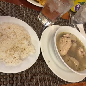 sancocho con arroz blanco