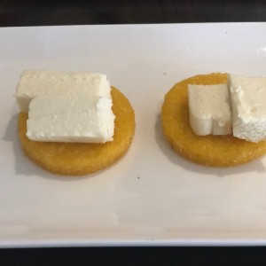 Tortillas de maiz con queso blanco