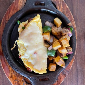 Breakfast - Calle 8 Omelet
