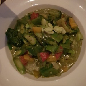vegetales en curry verde