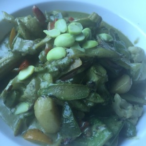 Vegetales con curry verde