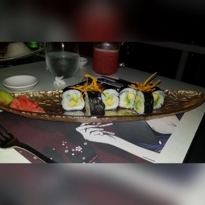 Avocado's Sushi 