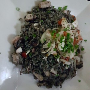 Arroz en tinta de calamar