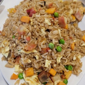 arroz frito con puerco