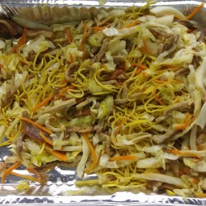 Chow Mein con puerco.