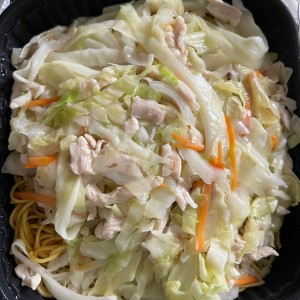 Chow Mein con pollo