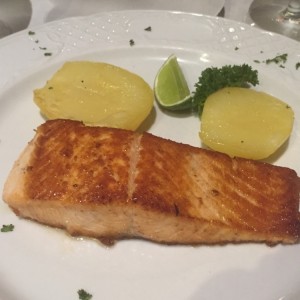 salmon fresco a la plancha