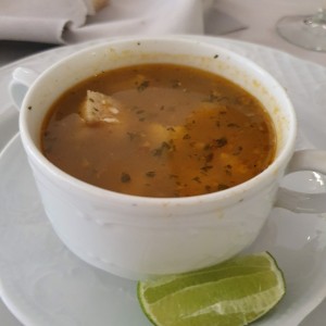 sopita de mariscos