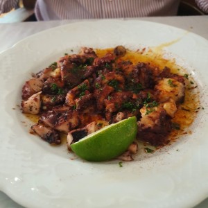 pulpo a la gallega.