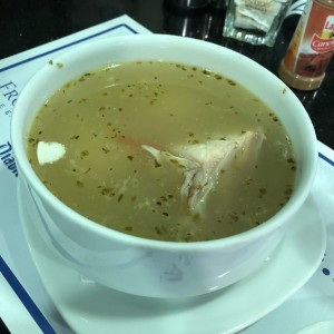 Sancocho de pollo. 