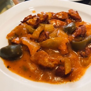 Salchicha guisada