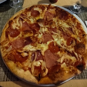 Pizzas Medianas 12'' - Rino's Especial