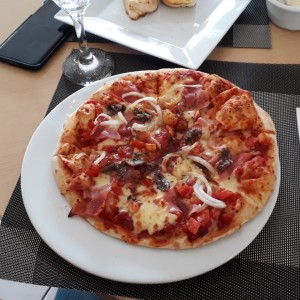 Pizza Mediterranea