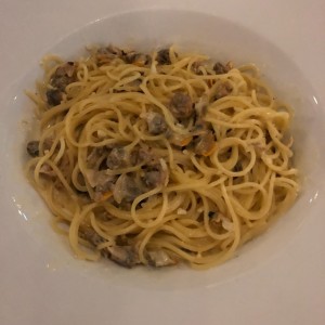 spaguettini salsa blanca vongole