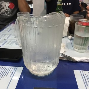 jarra de agua clasica! una delicatese