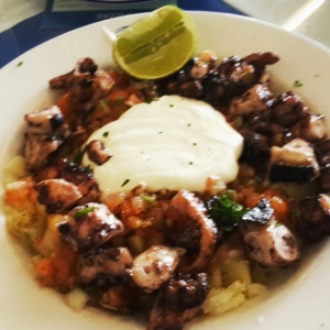 Pulpo con papas majadas 