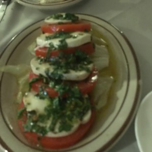 ensalada de tomate con mozarela