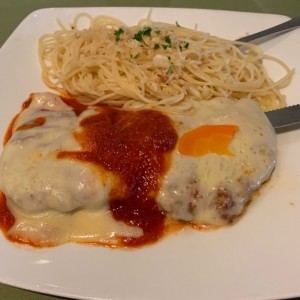 Chuleta alla Parmigiana con Spaghetti al Olio