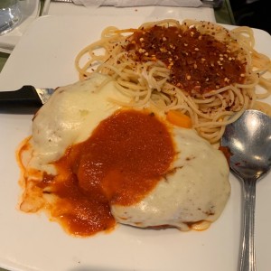 Chuleta alla Parmigiana con Spaghettini al Pomodoro