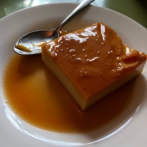 Flan de la casa