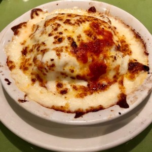 Lasagna gratinada de pollo