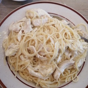Spaguettini con pollo 