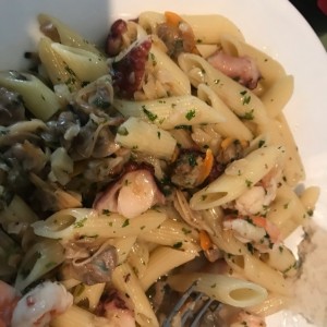 penne al fruto di mare