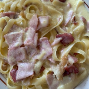 Pastas Especialidades - Fettucine Carbonara