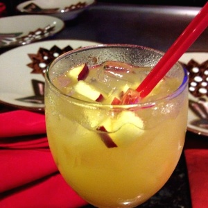 Peach Sangria con Sake