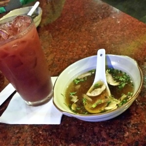 Jugo de fresa y sopa