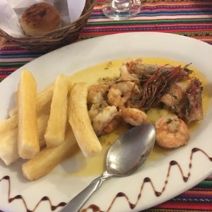 Langostinos al ajillo