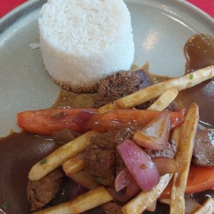 lomo saltado