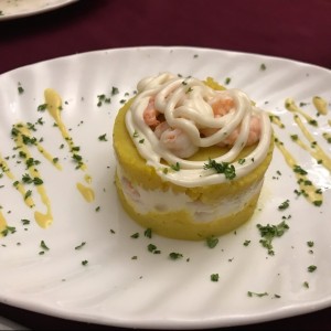 Causa de camarones 