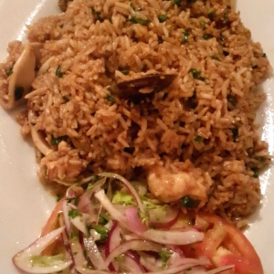 Arroz chaufa de mariscos