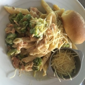 pasta con salmon y brocoli