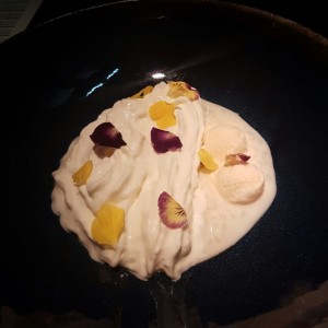 Arroz con leche y jalea de guayaba 